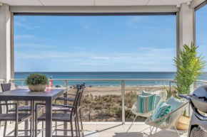 Hamptons-inspired Waterfront Living on Moana Beach Adelaide